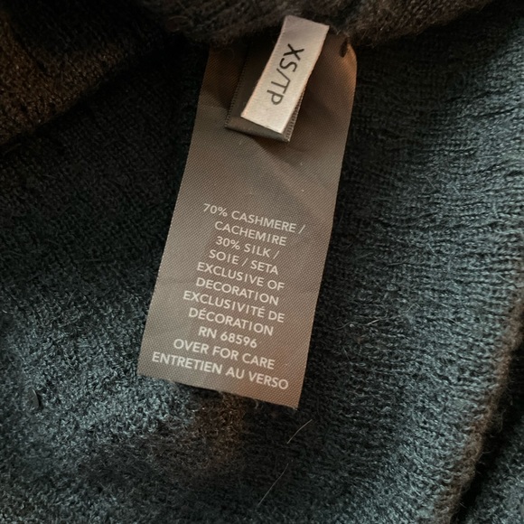 Donna Karan Sequined Asymmetric Neckline Sweater Size XS - Picture 6 of 6